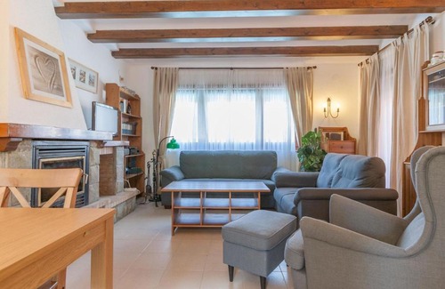 Sant Pere Pescador House | Spacious Holiday Home in Girona with Swimming Pool