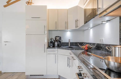 Piesendorf Apartment | Spacious holiday home with balcony and sauna