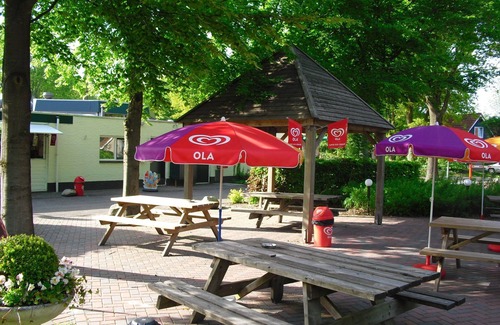 Westerbork House | Spacious holiday home with a dishwasher, 20 km. from Assen
