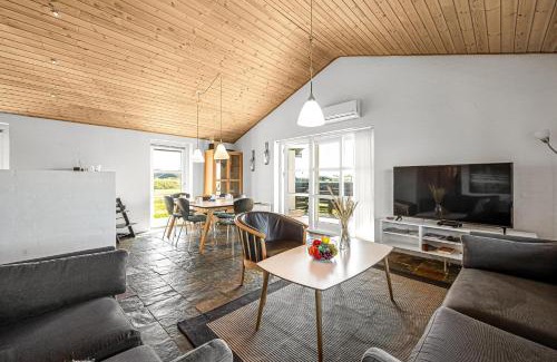 Nørre Lyngvig House | Spacious Holiday Home, Located Close To The North Sea, Halfway Between Hvide Sande And Søndervig, With A Spa And Sauna