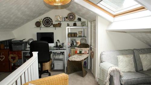 Rowrah House | Spacious Holiday Home in Cumbria