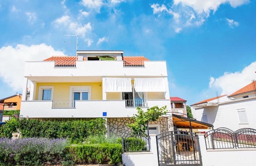 Kakma House | Spacious Holiday Home in Kakma with Private Pool