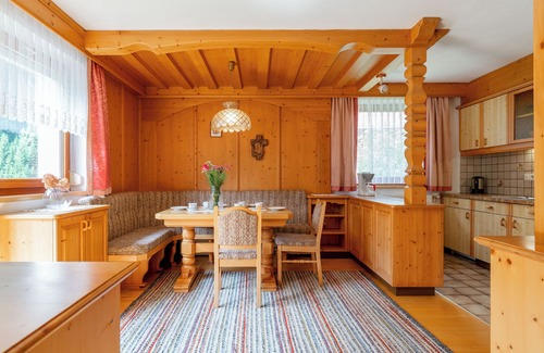 Kappl House | Spacious holiday home near the ski lift in Kappl