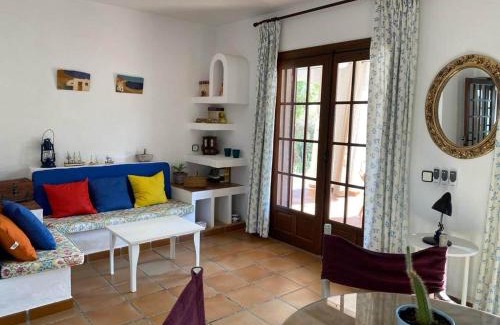 Carboneras House | Spacious holiday home with private garden