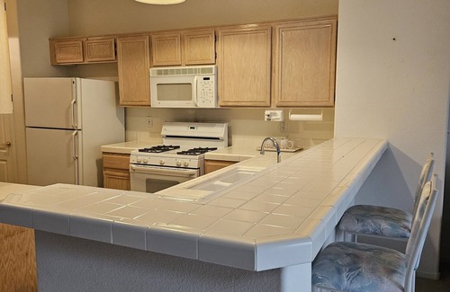 Spring Valley House | Spacious Home, 2 car garage, patio, 2 bedrooms + Loft, quiet complex