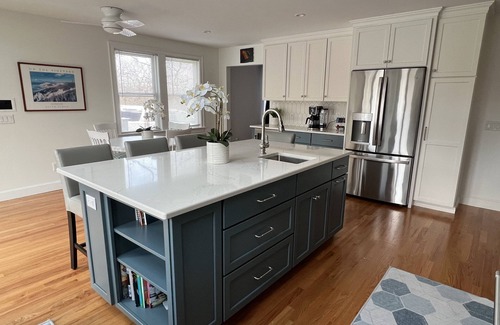 Edgartown House | Spacious home for entertaining, centrally located to beach, ferry, and airport.