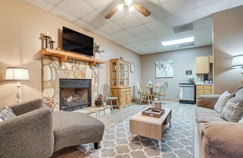 Helen Cottage | Spacious Home in Helen w/Porch & Balcony!