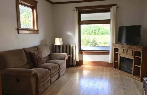 Upper Peninsula Michigan House | Spacious Home in Marquette!