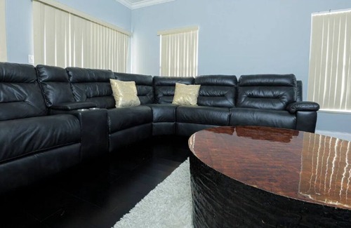 Port Saint Lucie House | Spacious Home near BEACH/GOLF/ARCADE/SHOPPING/FOOD & More