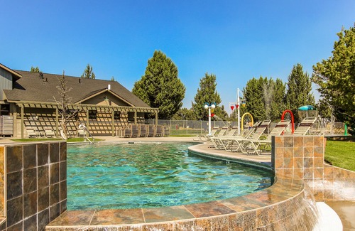 Redmond House | Spacious home w/private deck & gas grill - shared pool and more resort amenities