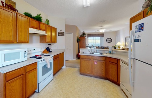Sunset Ridge House | Spacious home with heated pool, foosball, pool table, washer/dryer, & central AC