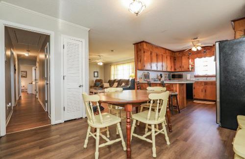 Sneads Ferry House | Spacious Home with Waterfront View-Welcome Pets