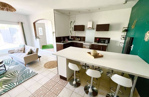 Mauguio House | Spacious house for 6 with pool table