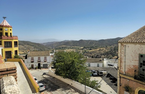 Carratraca Cottage | Spacious house in Carratraca with WiFi and air conditioning
