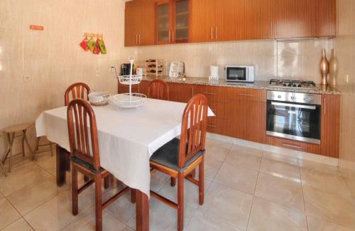 Santa Maria da Feira House | Spacious house in Santa Maria da Feira - 220 m² with city view