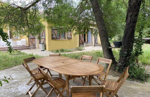 Gignac House | Spacious house in the heart of nature for a relaxing stay 300 m from the river.