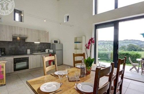 Saint-Heand Cottage | Spacious house with terrace, garden, and wood stove in Saint-Héand