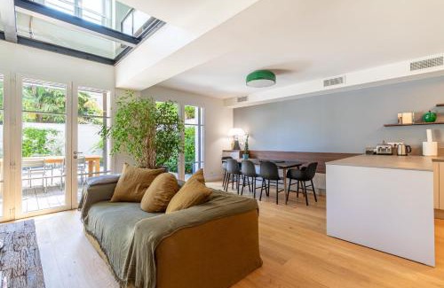 Guilhemery House | Spacious house with garden