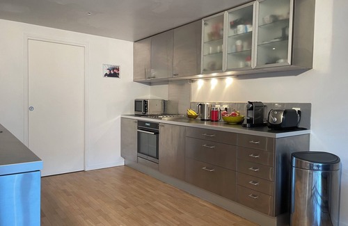 Vanves House | Spacious House With Garden - Quiet Location Near Paris South Arena
