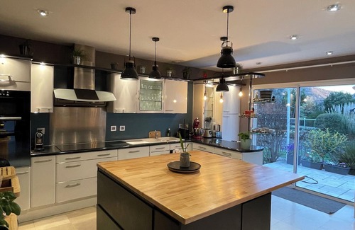 Vesseaux House | Spacious house with pool and garden ideal for family holidays