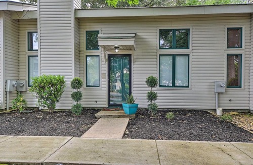 Huntsville Apartment | Spacious Huntsville Condo Proximity to Dtwn!
