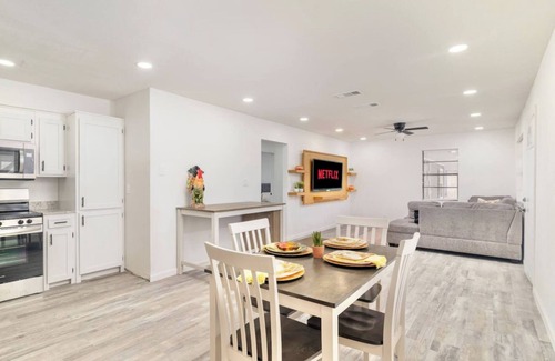 McAllen House | Spacious in Downtown McAllen