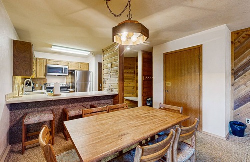 Historic District Condo | Spacious, in-town condo with balcony, pools, hot tub, tennis - walk to lifts