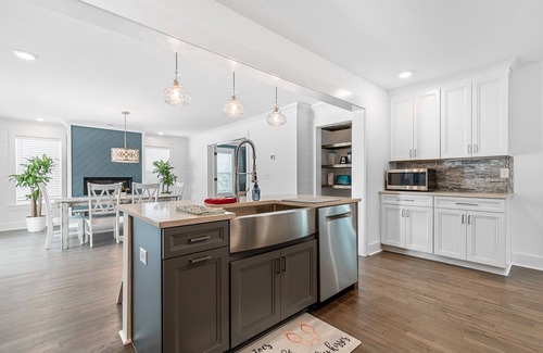 Isle of Palms House | Spacious Isle of Palms Beach Home with Hot Tub, Game Room, & Modern Amenities