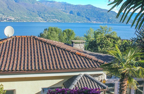 Porto Valtravaglia House | Spacious and free-standing 4-bedroom house with breathtaking sea view