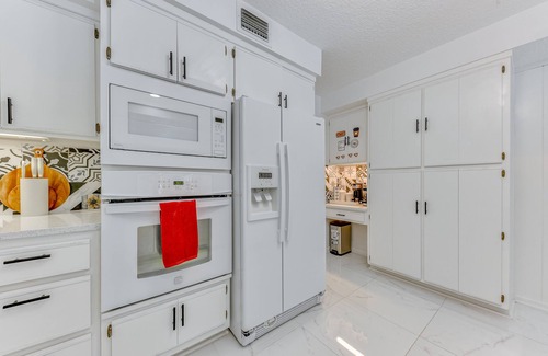 Jacksonville House | Spacious Jacksonville Home: 6 Mi to Downtown!