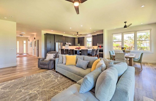 Princeville Cottage | Spacious Kauai Getaway < 1 Mi to the Ocean!