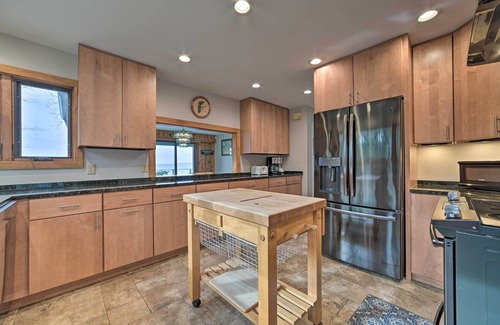 Lake Leelanau House | Spacious Lake Leelanau Home on Lake Michigan!