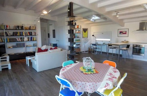 Maccagno Apartment | Spacious, light-flooded 2-room apartment with balcony & beautiful lake view