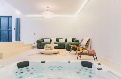 Montmartre Apartment | Spacious LOFT with SPA - 4BR-8P - Montmartre