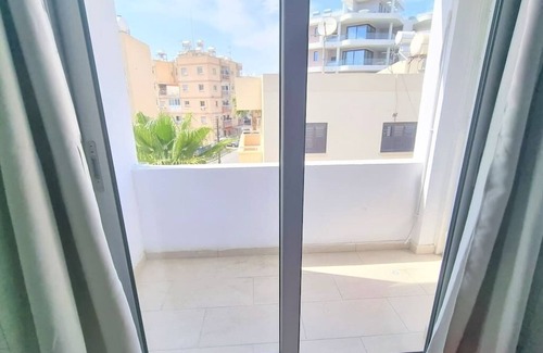 Larnaca Apartment | Spacious Lovely 3BR Apt | Near Center