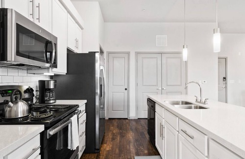 Montopolis Apartment | Spacious LUX 2BR 2B Unit in Austin with Pool!