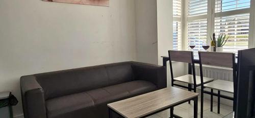 Preston House | Spacious Luxurious Serviced Accommodation 7