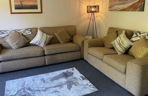 South Galson Apartment | Spacious, luxury 2 bedroom deluxe en-suite apartment.