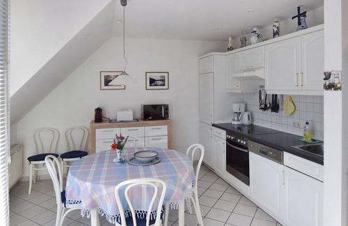 Ostseebad Prerow Apartment | Spacious maisonette apartment in the Mühlenpark up to 4 p., WLAN, west loggia, washing machine