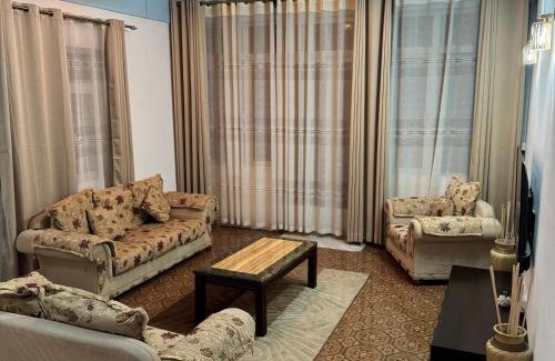 Candos House | Spacious Mauritian Home Centrally Located