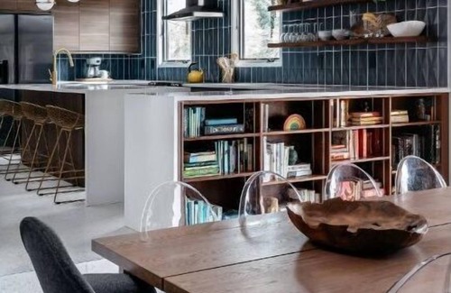 Bent Creek House | Spacious Mid Century Home Close To Everything