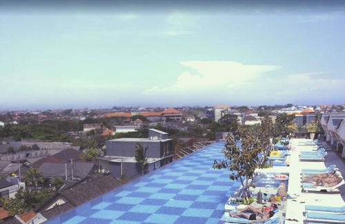 North Legian Apartment | Spacious Modern Suite with Free Minibar Items (T Sand Suite22)