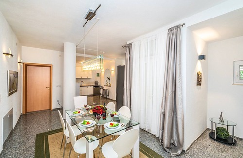 Okrug Gornji Villa | Spacious Modern Villa With 36 Sq m Pool Just 70m From The Beach