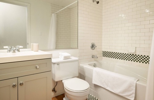 Whistler Village Apartment | Spacious Mountainside Penthouse Suite