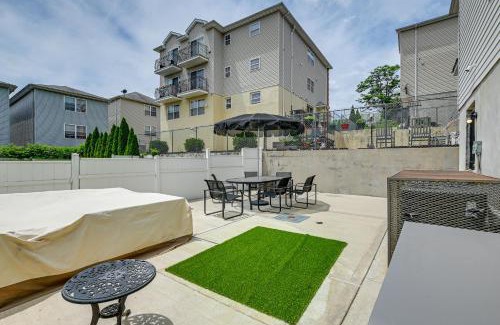 Newark House | Spacious Newark Duplex in Walkable Location!
