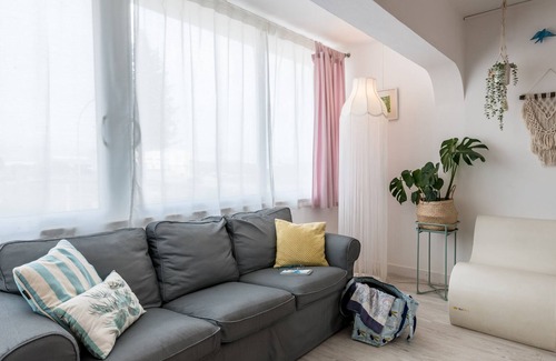Vila do Bispo Apartment | Spacious Newly Decorated Cosy Modern Apartment With Park Views