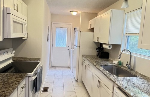 Nashville House | SPACIOUS Newly Renovated Pet Friendly Home Minutes to Downtown, Airport and More
