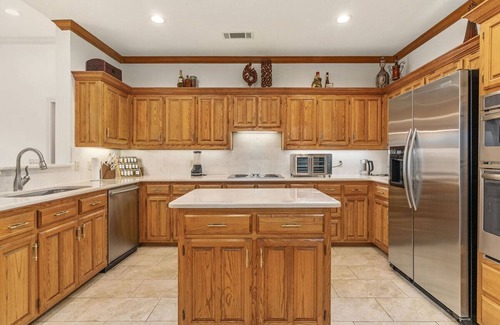 Far North Dallas House | Spacious North Dallas/Plano 3Bd 2Ba Pet-Friendly Home. Quiet safe neighborhood