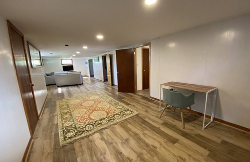 Sarnia House | Spacious Oasis