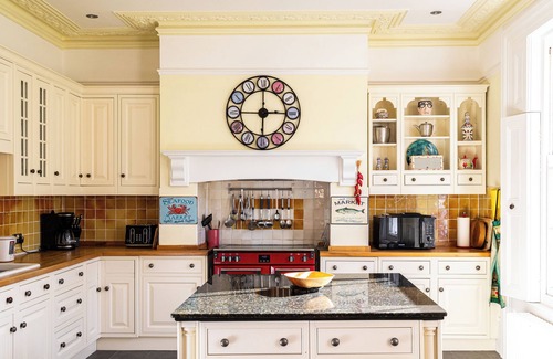 Weymouth House | Spacious oasis of calm